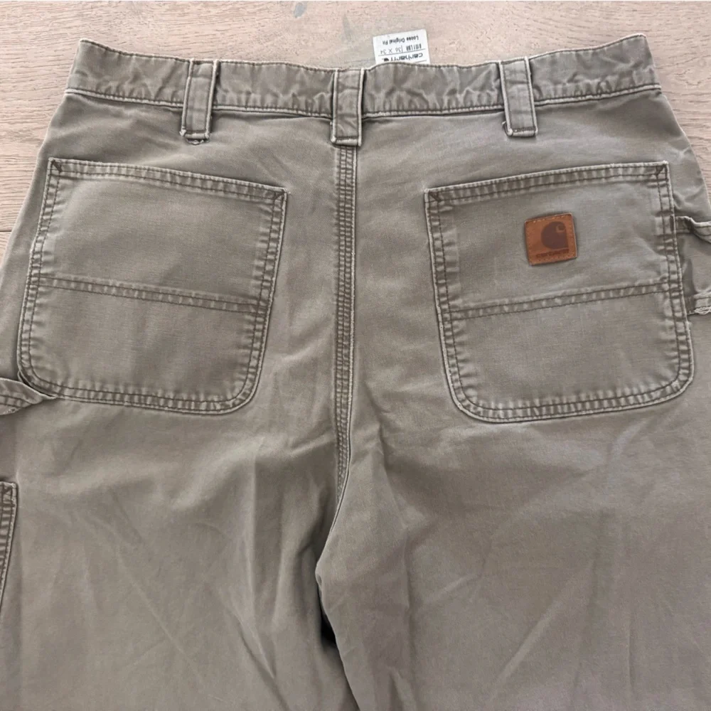 Men’s Carhartt Vintage Loose Original Fit Distressed size 36x34